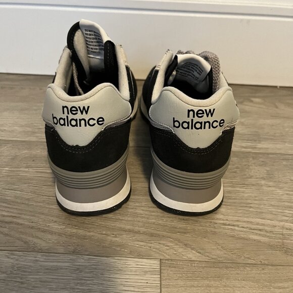 New Balance 574 Core - Black ML574EVB SIZE 7 WIDE (2E) - Picture 5 of 10
